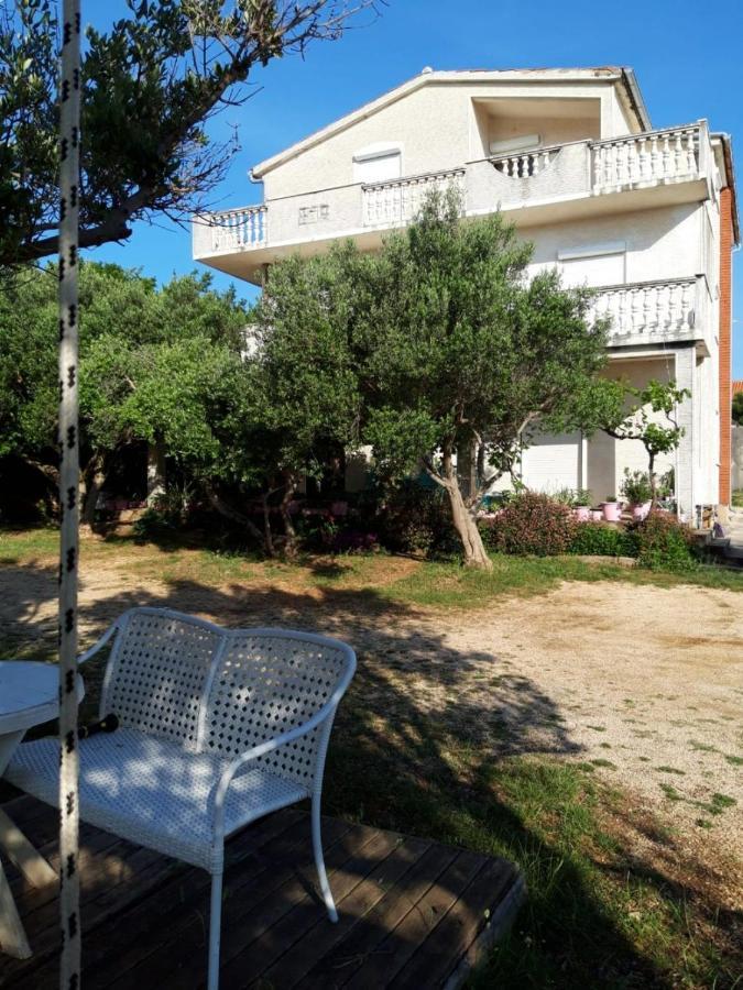 Apartments Luce-With Parking Нин Экстерьер фото