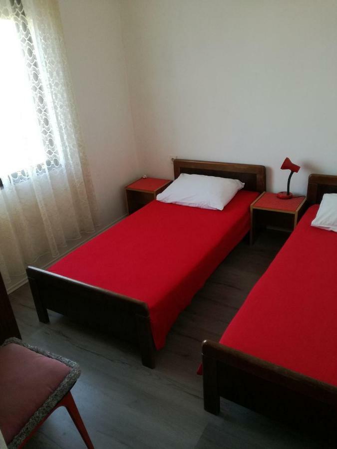 Apartments Luce-With Parking Нин Экстерьер фото