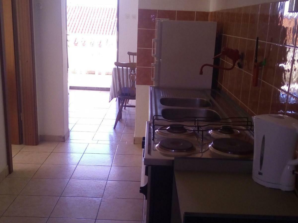 Apartments Luce-With Parking Нин Экстерьер фото